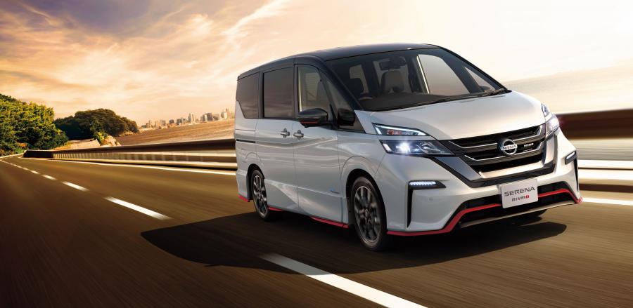  Nissan Serena Nismo 2017 года  (фото 6 из 14)